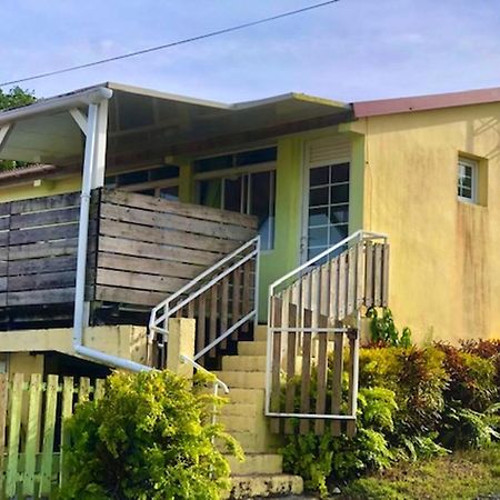 Maison Douce A Riviere-Salee Avec Vue Sur Jardin & Montagne Esterno foto